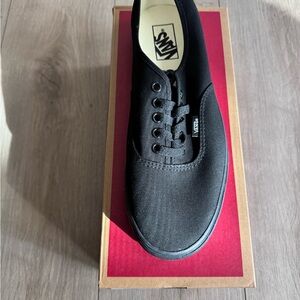 Vans Men's Black Canvas Lace-Up Sneakers